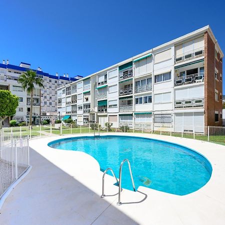 Sea View Apartment Бенальмадена Экстерьер фото